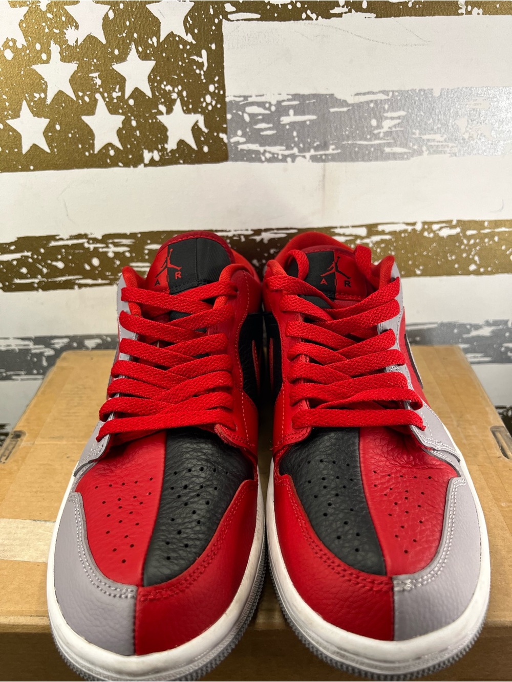 Jordan 1 “Split” - Picture 4 of 7